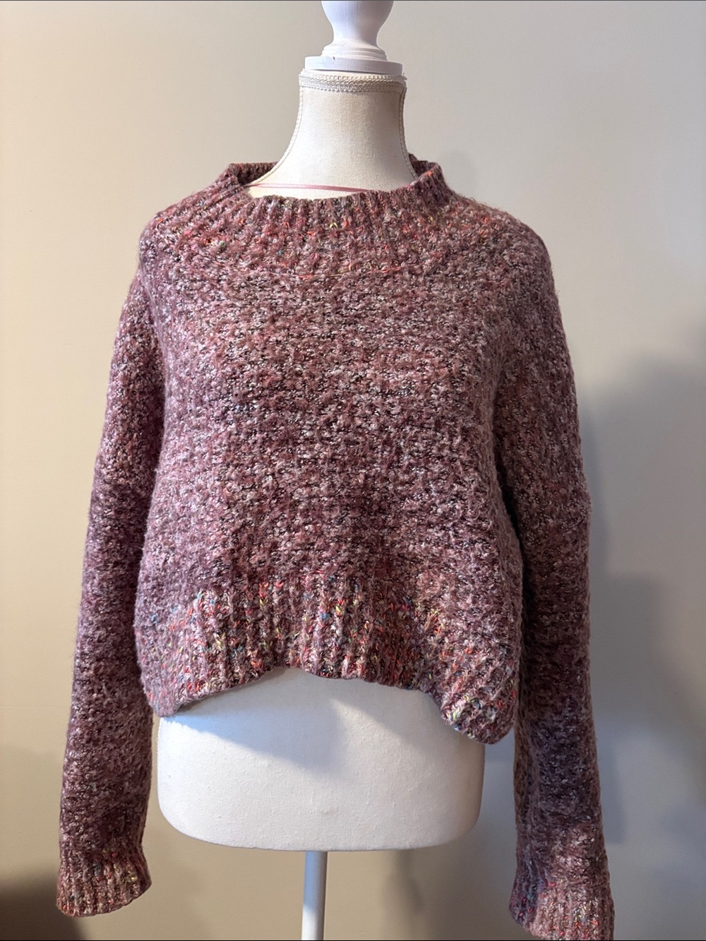 Free People Oversized Cropped Marled Dusty Rose Bouclé Crewneck Sweater. Size M